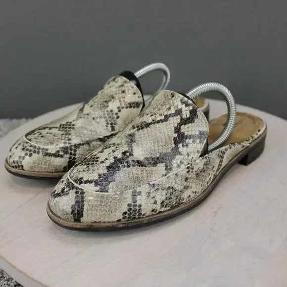 Clarks Slip On Mules Womens 8.5 Beige Leather Snake Print - Picture 4 of 9